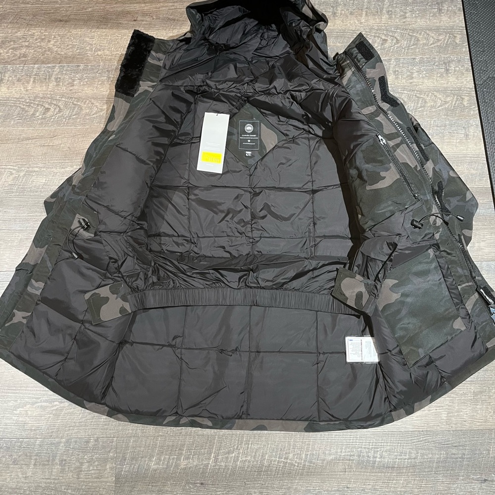 Men’s Size XL Canada Goose Expedition Parka Camo Black Label - Picture 3 of 11